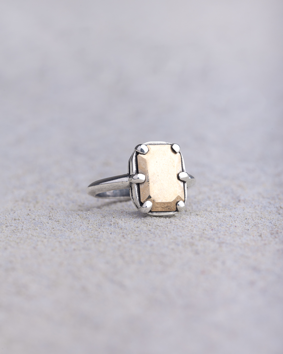 Anello Stil Novo Solitario Baguette