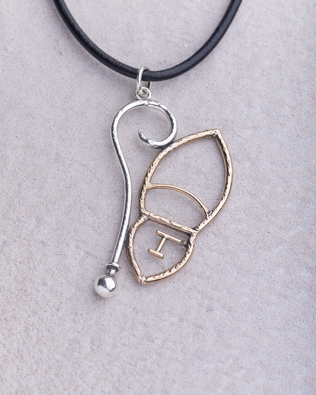 Ciondolo San Gennaro bicolor con cuoio