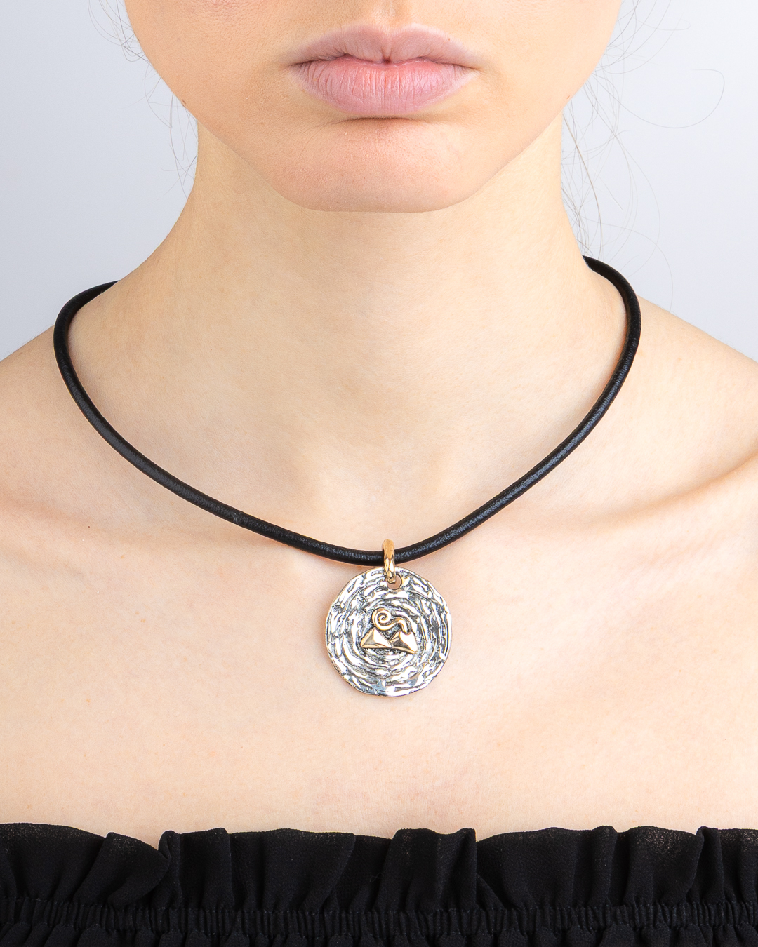 Ciondolo piastra lavorata vari soggetti Napoli