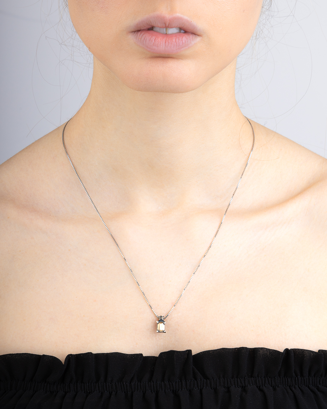 Ciondolo Stil Novo Punto Luce Baguette Con Diamante