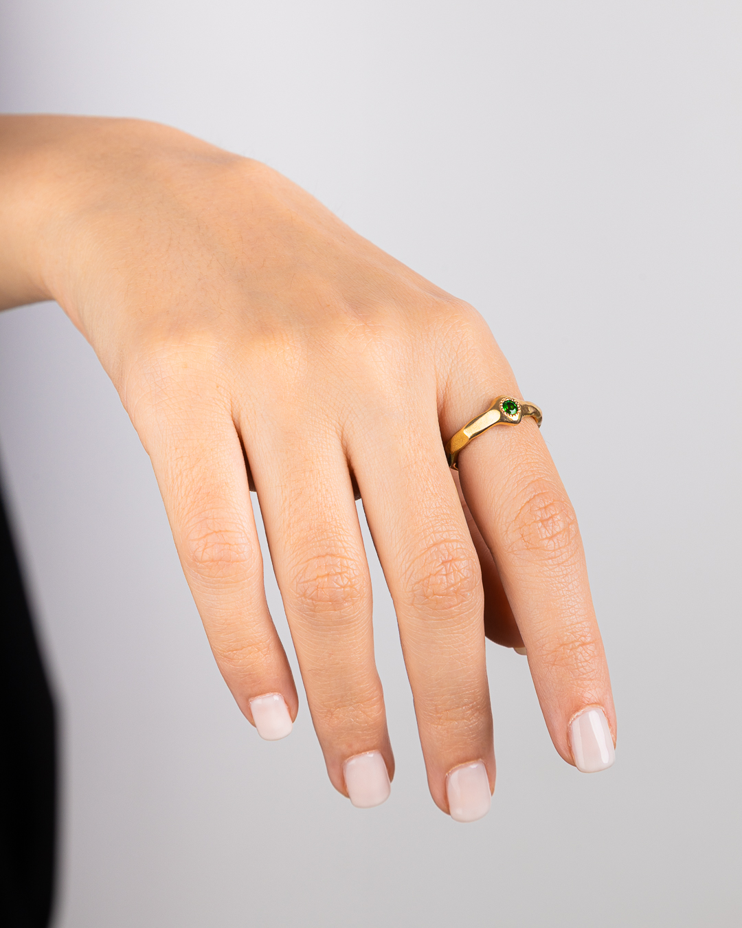 Anello Iride tondo tsavorite placcato oro