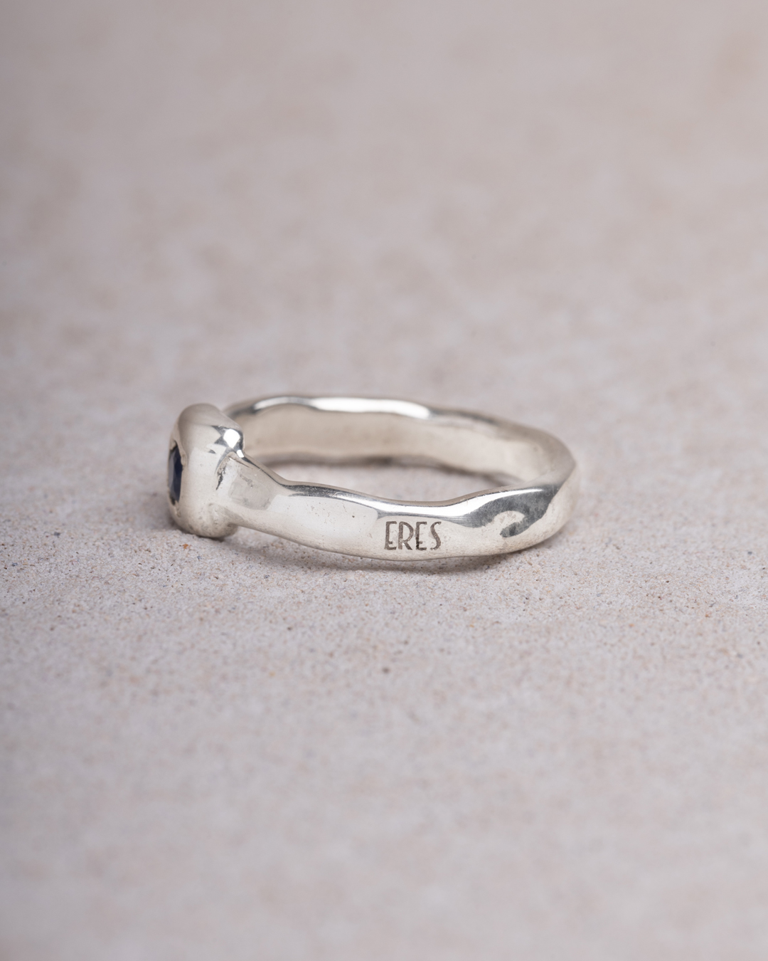 Anello Iride quadrato zaffiro