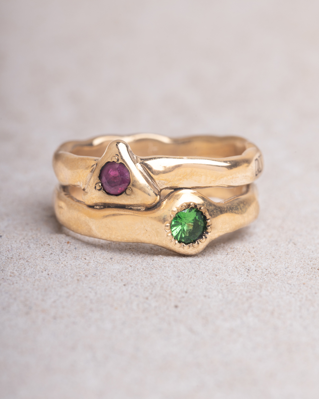 Anello Iride doppio tondo/triangolo placcato oro