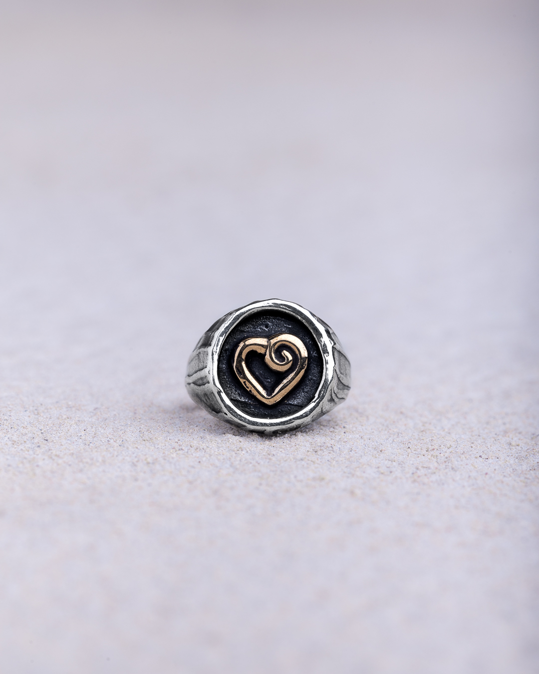 Anello Palpiti chevalier piccolo cornice sottile cuore piccolo