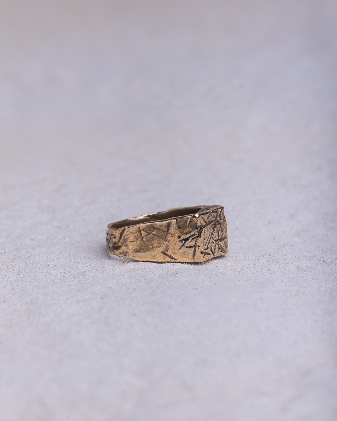 Anello sigillo quadrato Tagli bronzo