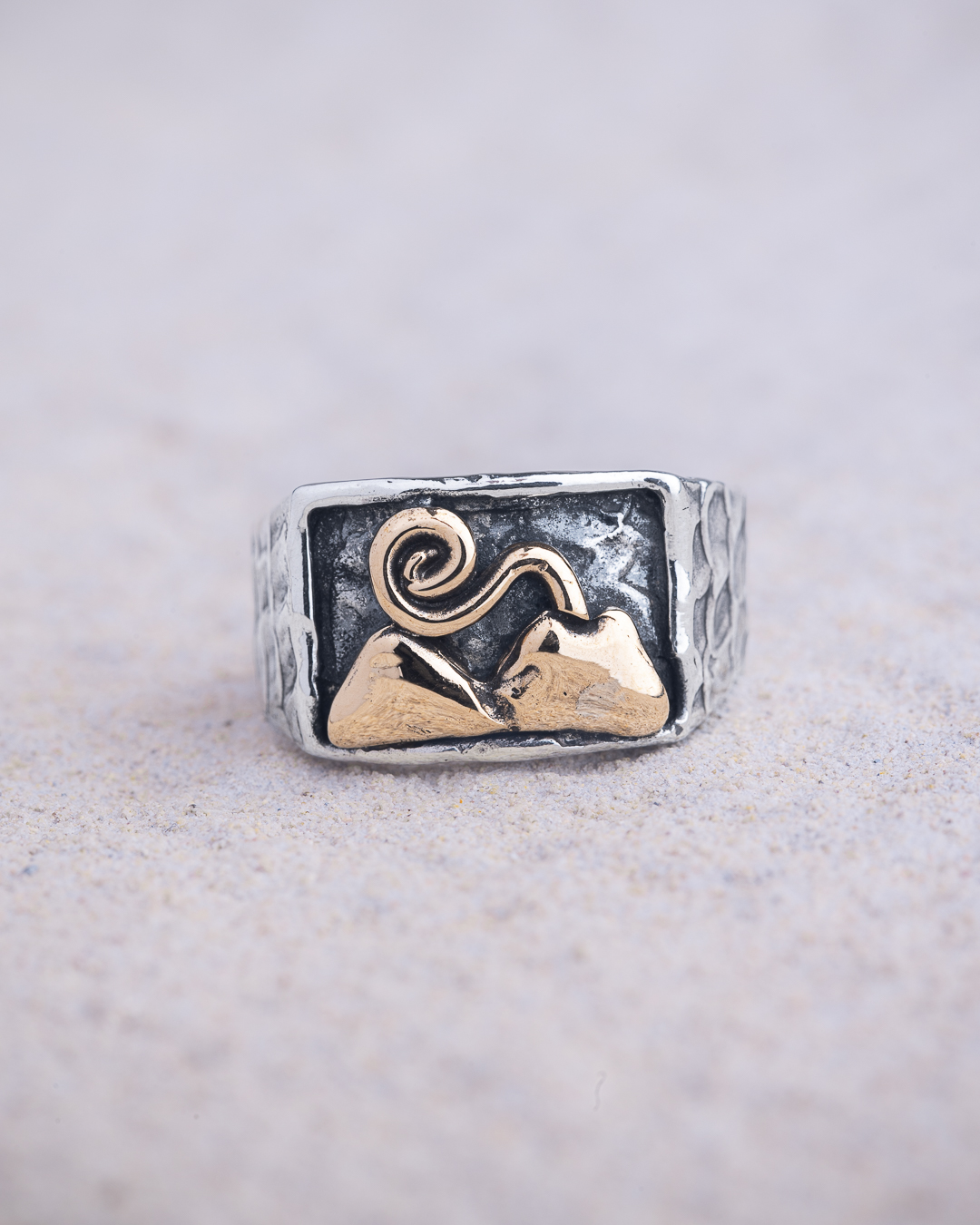 Anello Vesuvio Fumante chevalier rettangolare